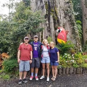 Meet your Posher, Leslie